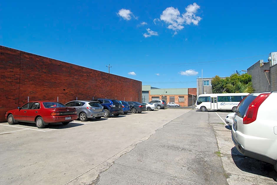 Brunswick Tower Hotel