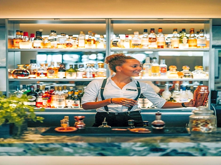 Pullman Miri Waterfront