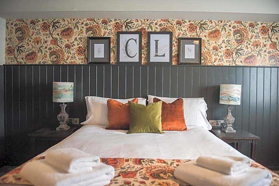 Cat & Lion Country Pub and Hotel