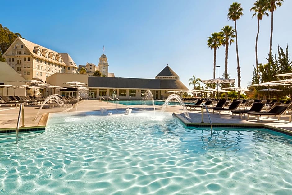 Claremont Resort & Club