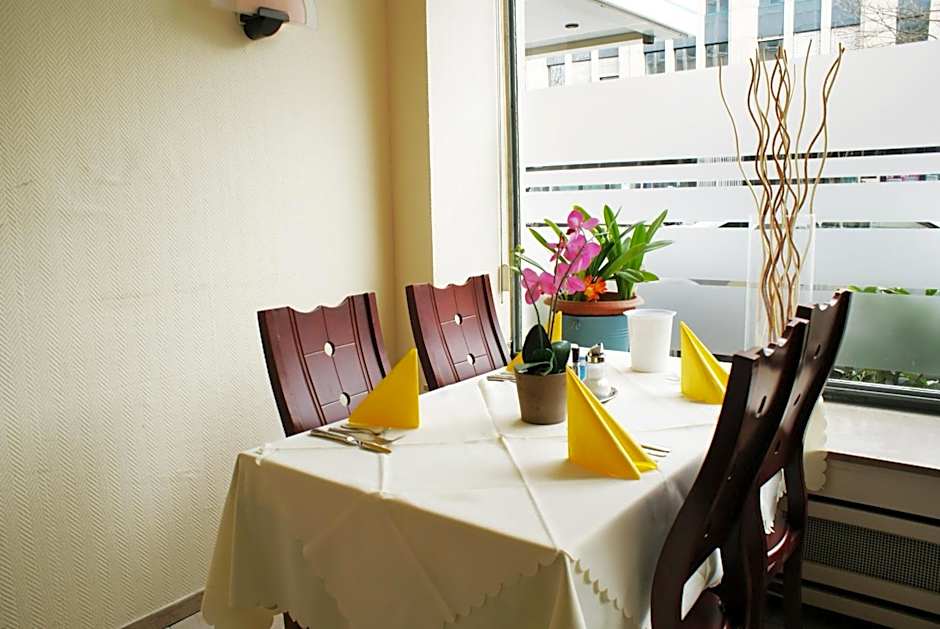 Bahn-Hotel