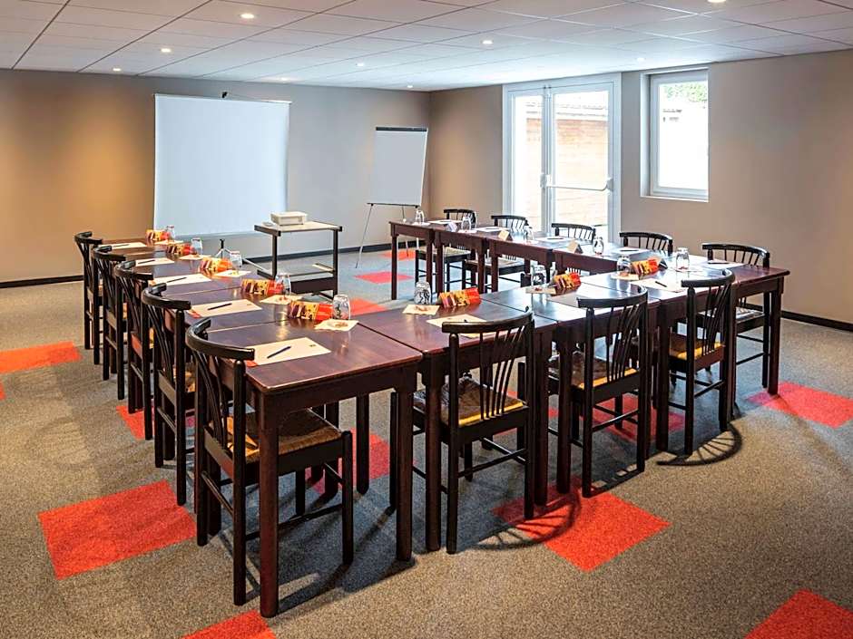 ibis Nuits Saint Georges