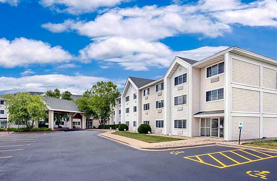 Cobblestone Suites - Oshkosh