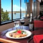 Clover Island Inn