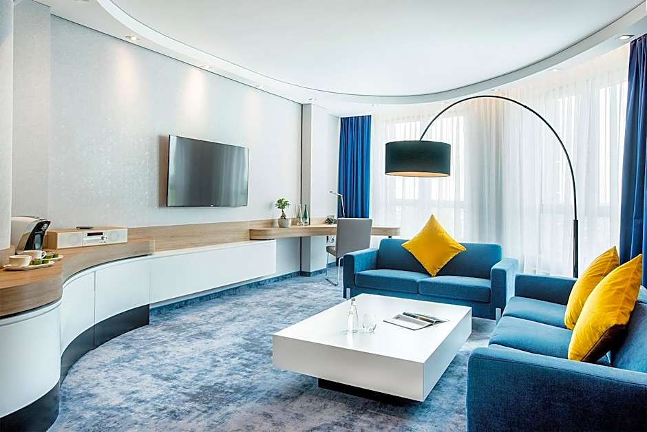 Golden Tulip Warsaw Airport