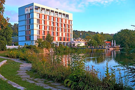 LAGO hotel & restaurant am see