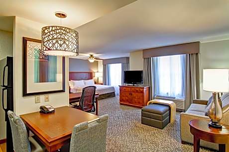 King Studio - Mobility Access/Non-Smoking