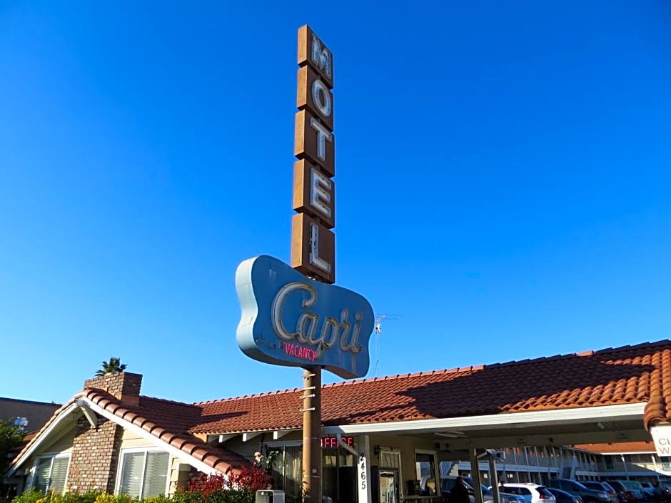 Capri Motel