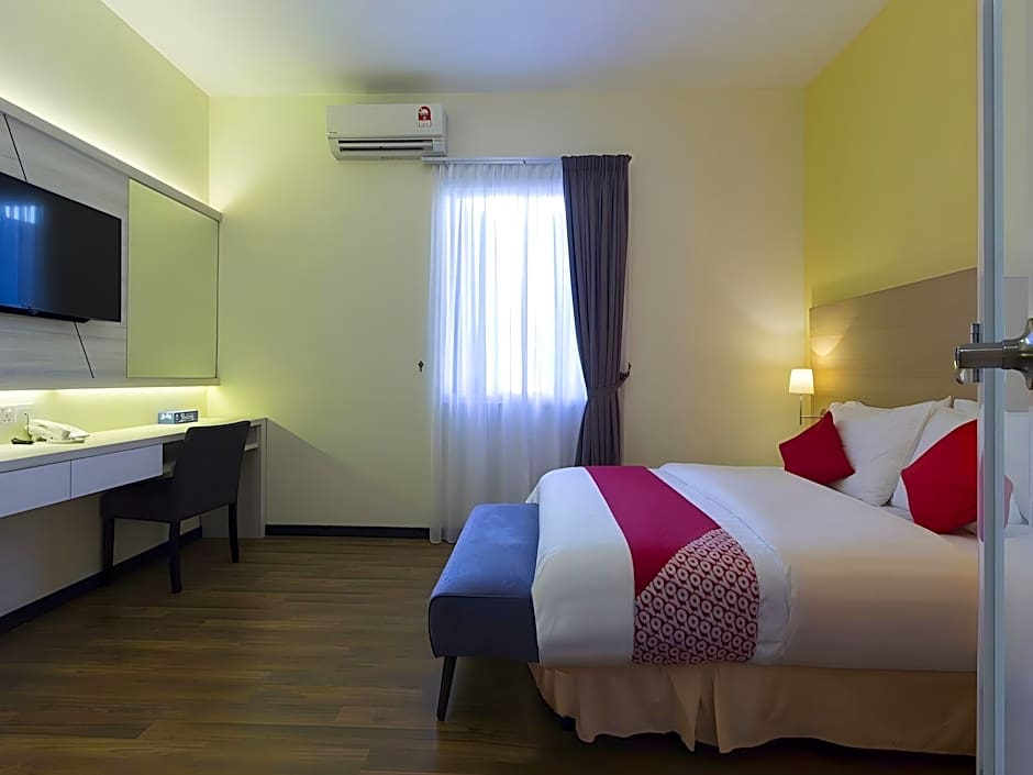 iStay Hotel