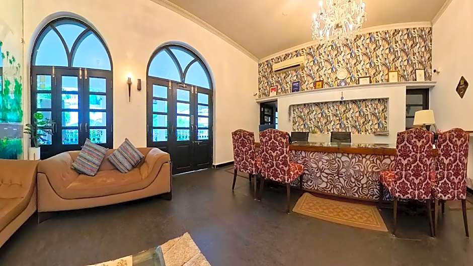 Silver Sands Hideaway Hotel