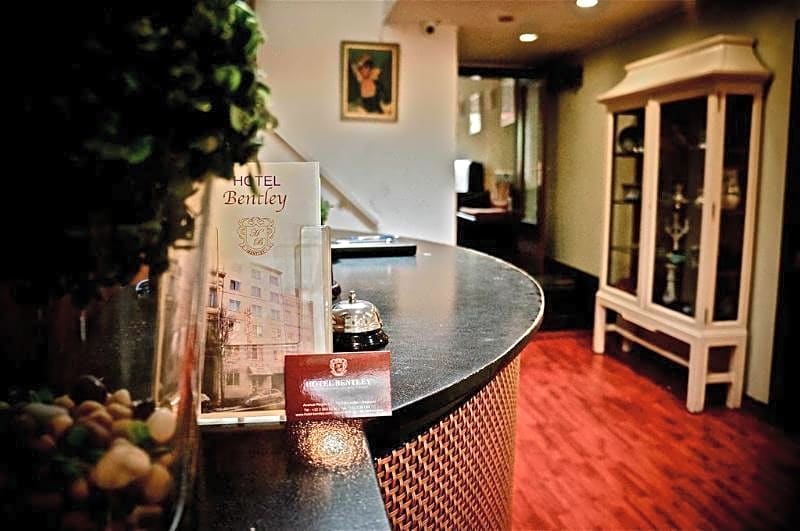 Hotel Bentley