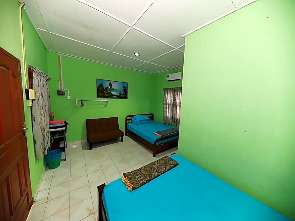 OYO 90209 Bayu Chalet