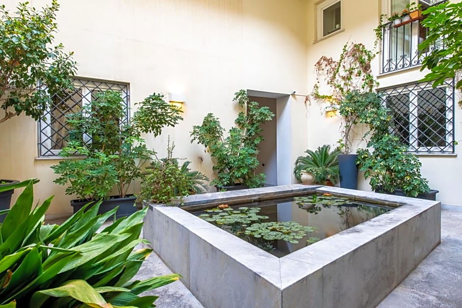 Moncada Suites & Apartments