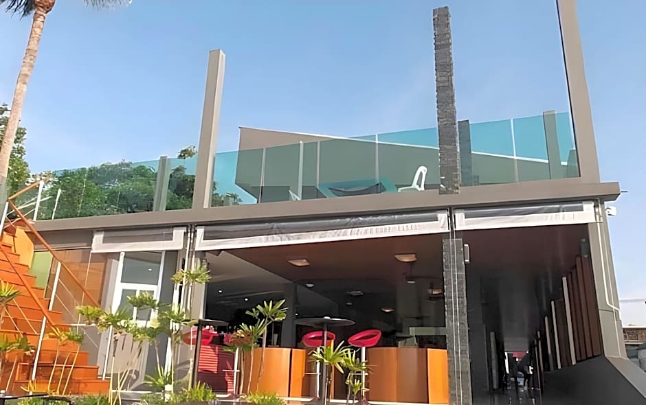 Marina Residence