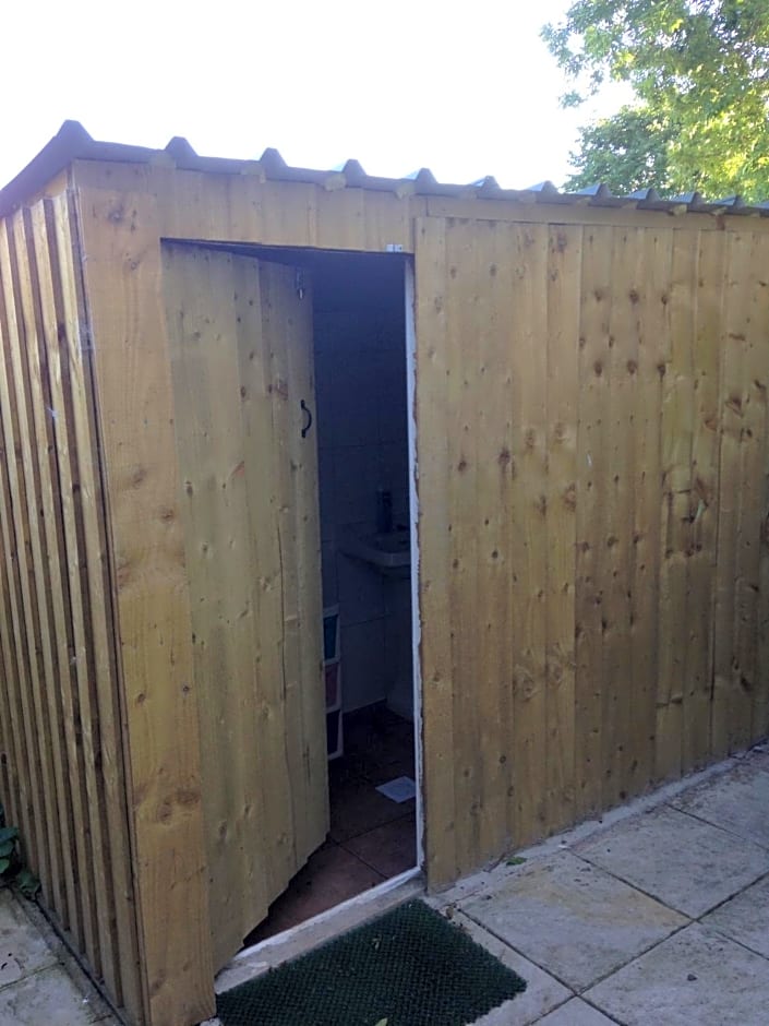 Rebels Hide -Self check in rooms