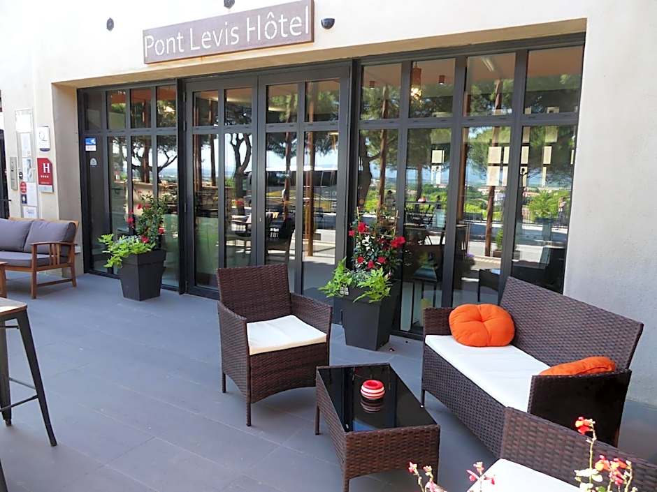 Hotel Pont Levis - Franck Putelat