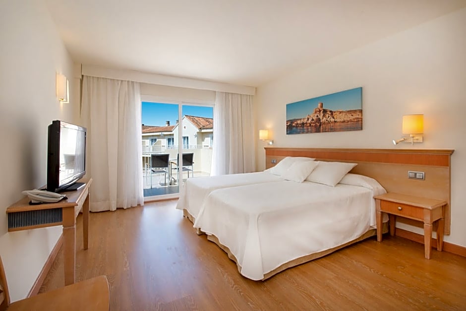 Iberostar Waves Club Cala Barca