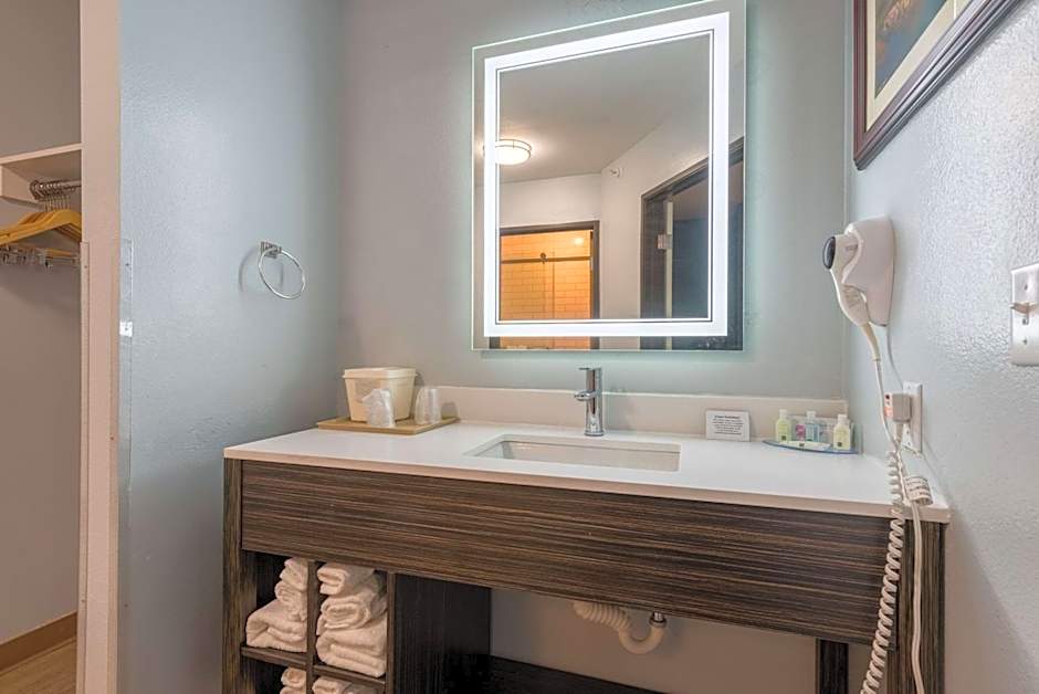 Quality Inn & Suites Manitou Springs At Pikes Peak