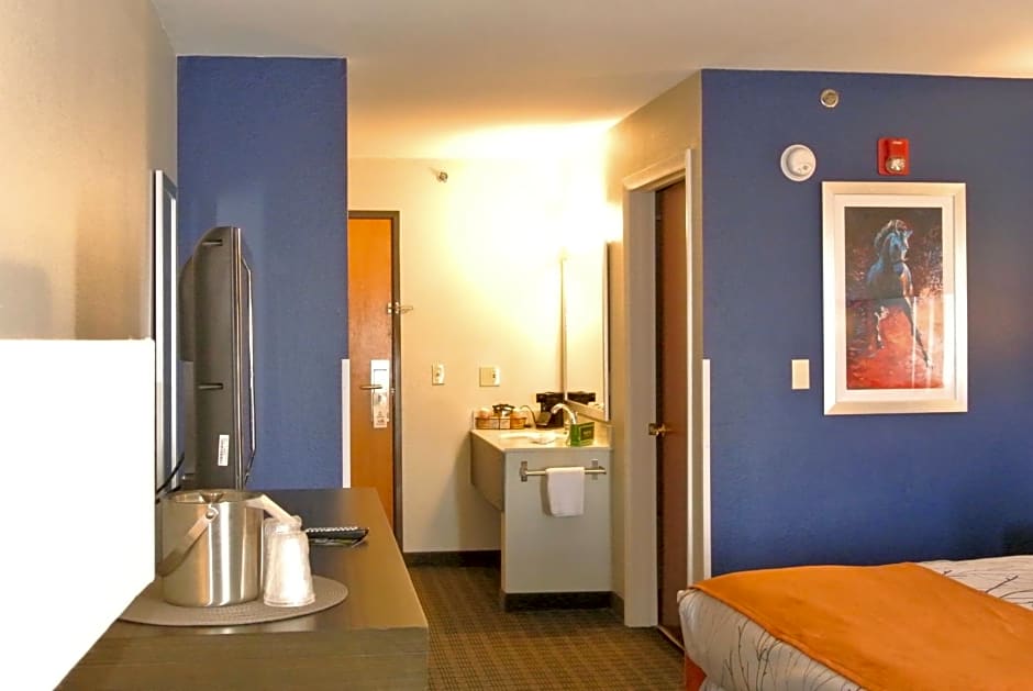 Guesthouse Inn & Suites Lexington