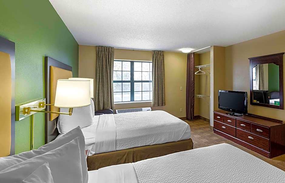 Extended Stay America Select Suites - Milwaukee - Waukesha