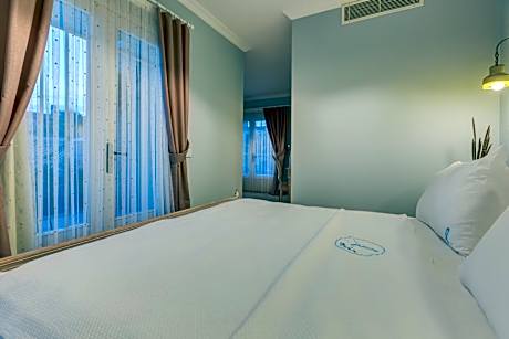 King Room with Garden View
