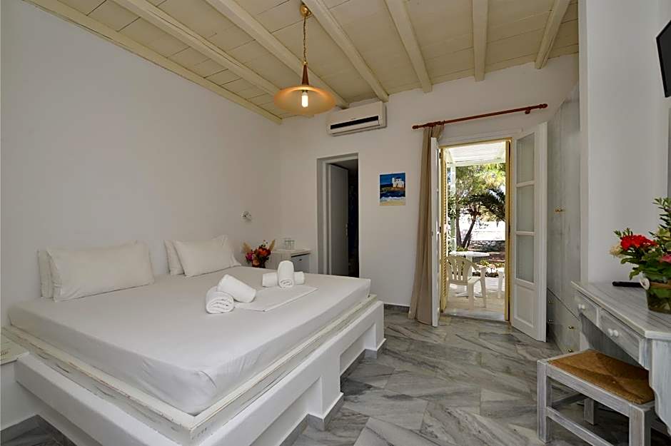 Surfing Beach Village Paros