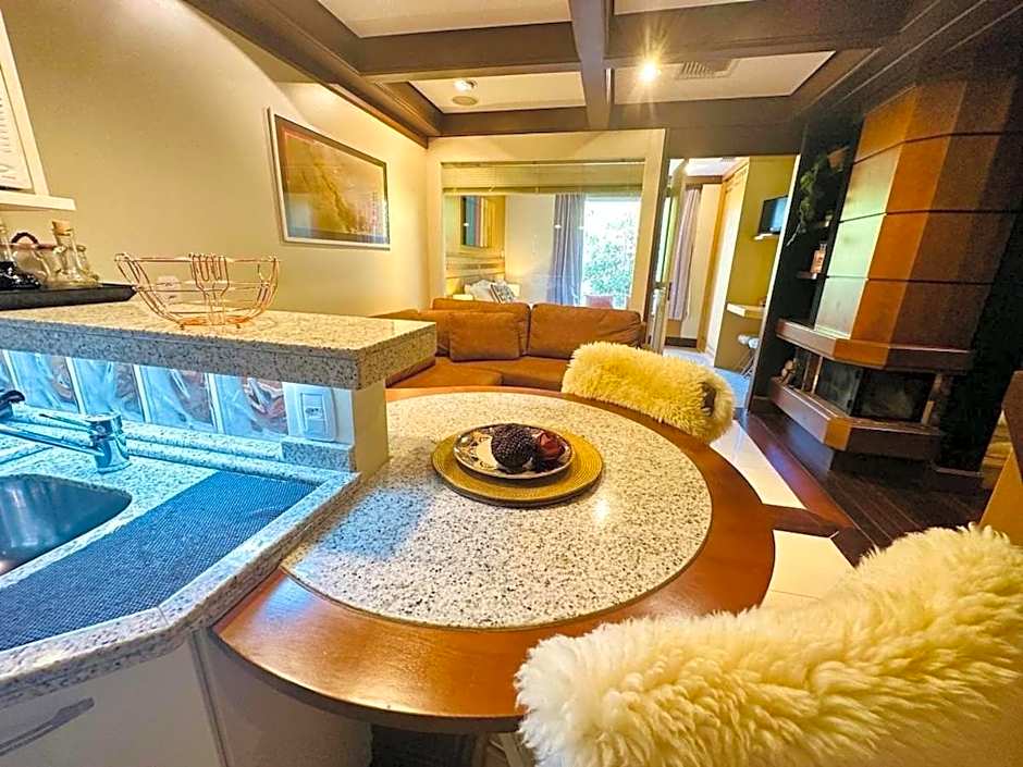 Studio Super Luxo Laje de Pedra MV (3019)