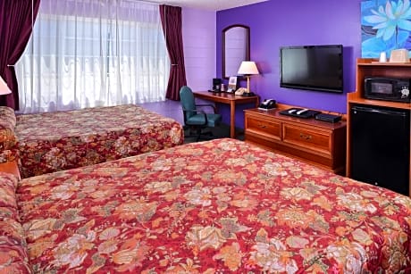Queen Room with Two Queen Beds - Non-Smoking