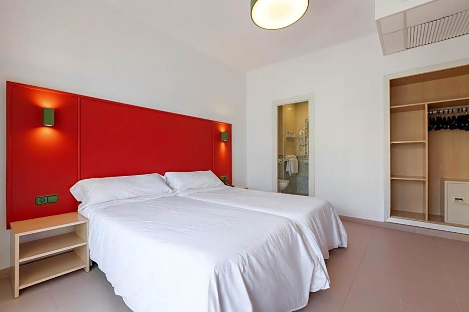 The Red Hotel - Adults Only