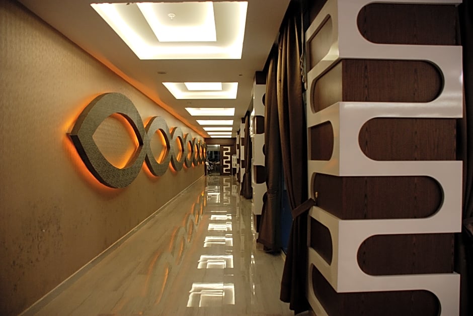 Maya World Hotel Side