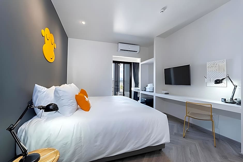 Blu Monkey Hub and Hotel Krabi Town