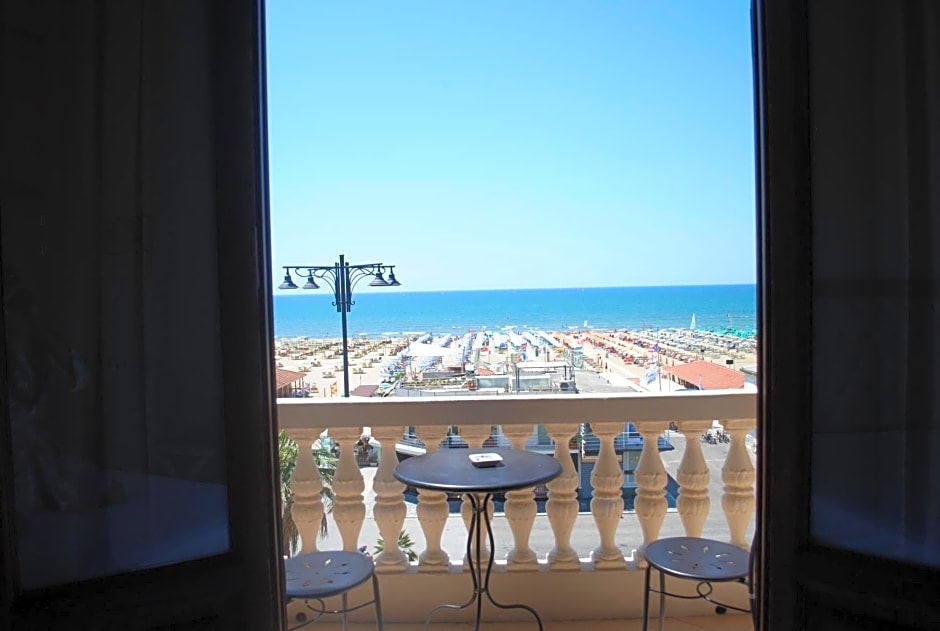 Villa Tina Hotel