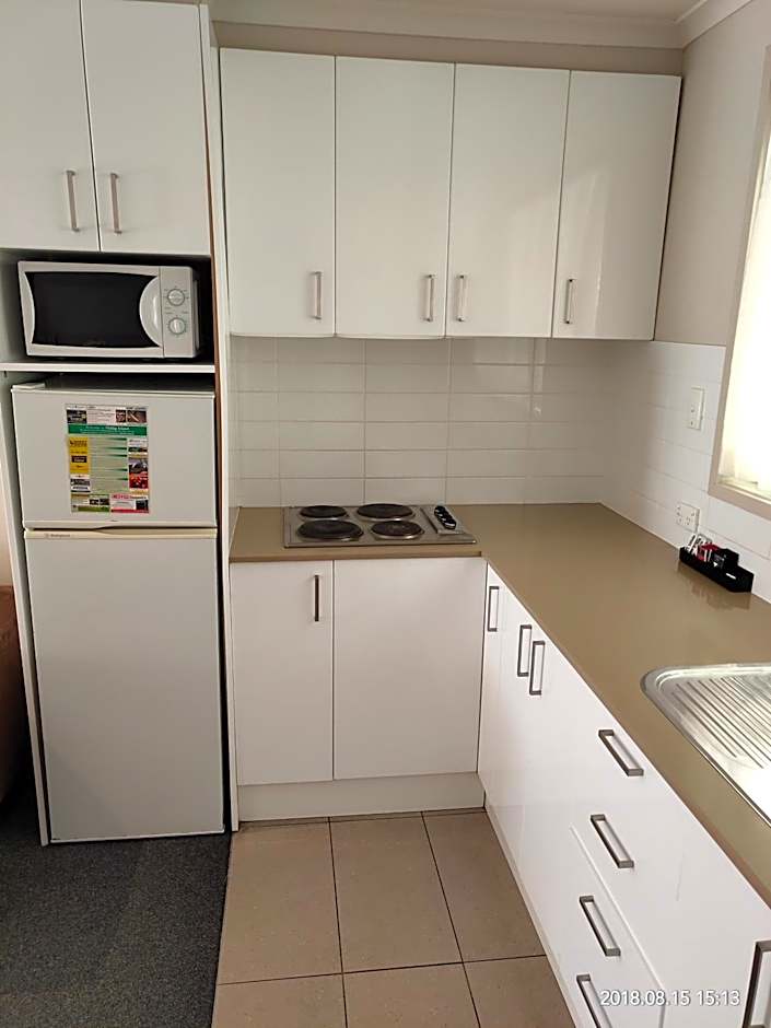 Coachman Motel and Holiday Units