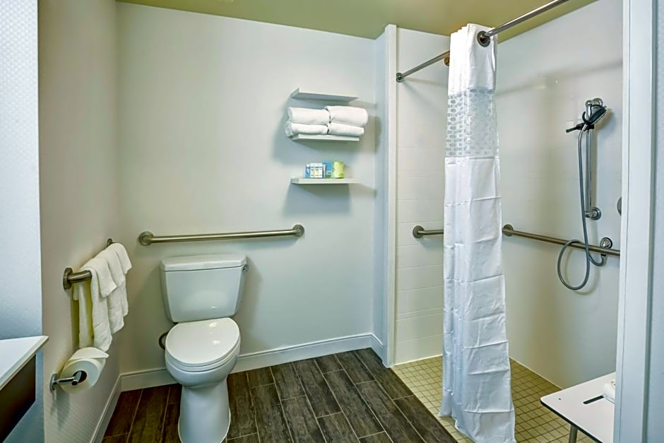 Hampton Inn Boston-Norwood