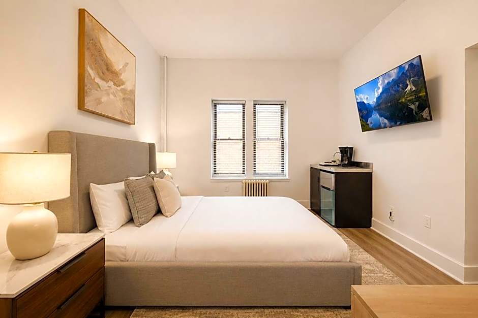 Bay Ridge ApartHotel