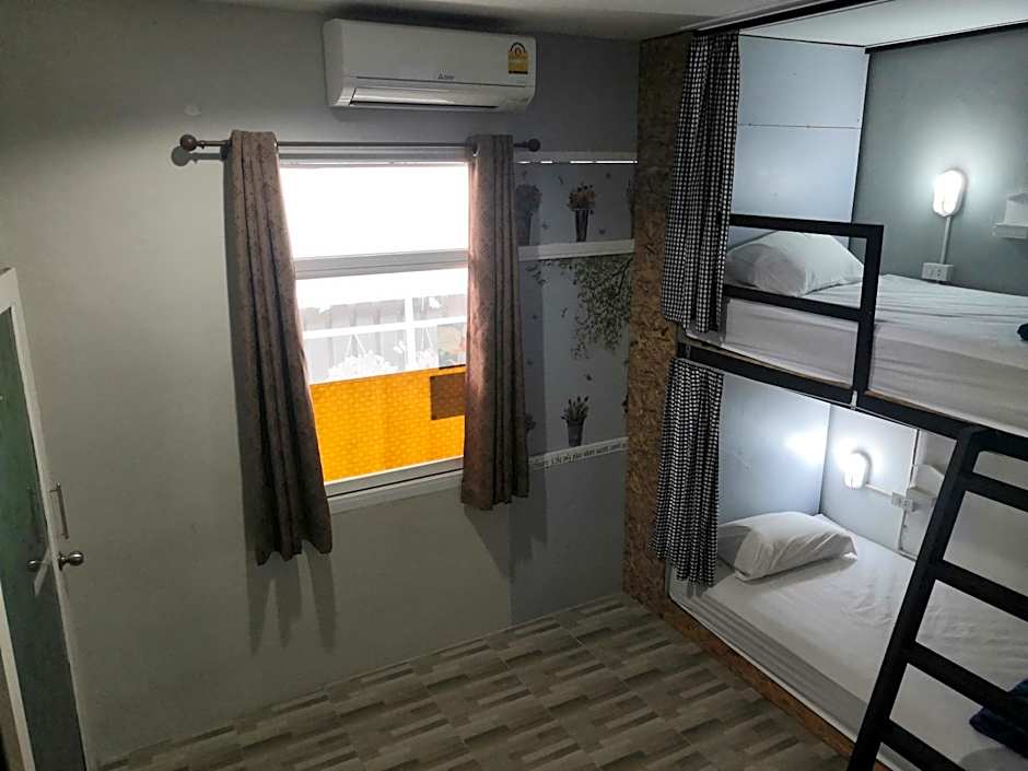 Backpack Hostel Kohyaoyai