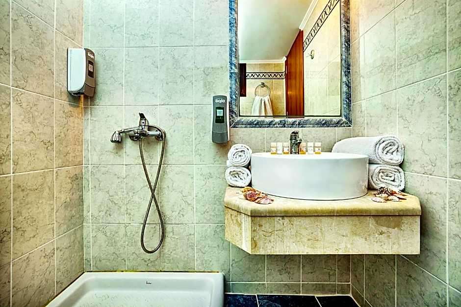 Elinotel Polis Hotel