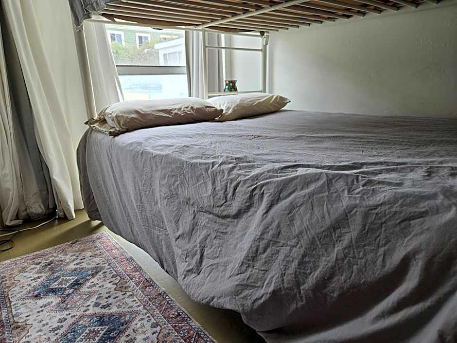 Ocean Front Vortex Female Hostel private rooms Free bikes