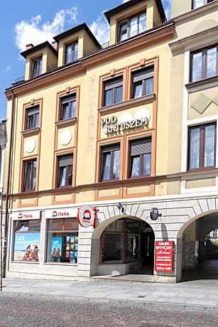 Pod Ratuszem