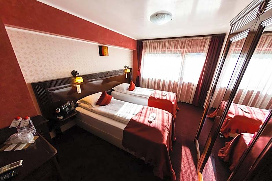 Daily Plaza Boutique Hotel