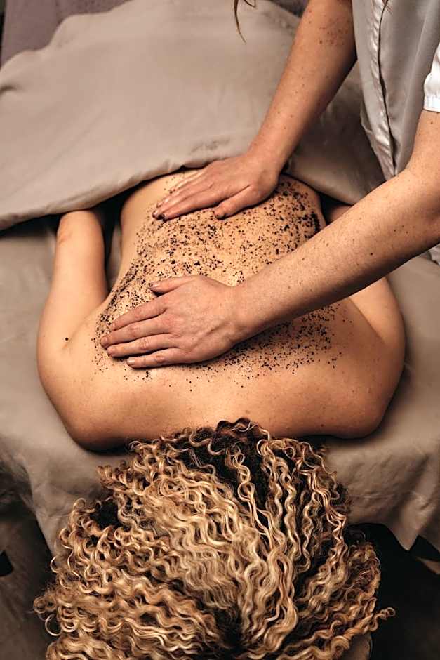 Woodmark Hotel & Still Spa