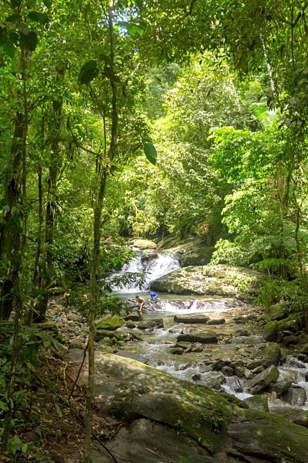 Hostel e Camping Rio das Pedras