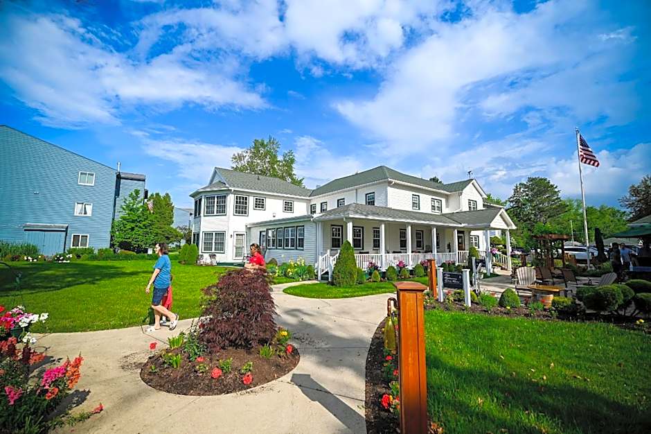 The Lakehouse Inn Geneva