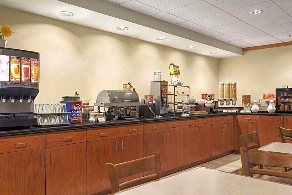 Comfort Inn & Suites Dothan Northside Plaza