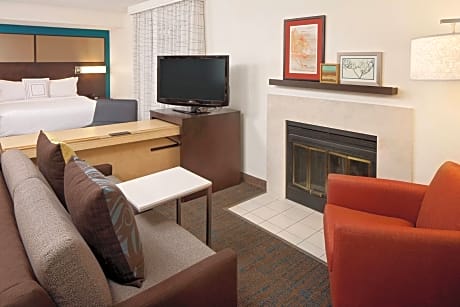 Queen Studio with Sofa Bed