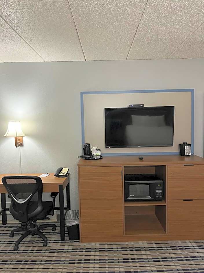 AmericInn by Wyndham Cloquet