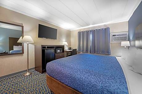 King Room - Accessible/Non-Smoking