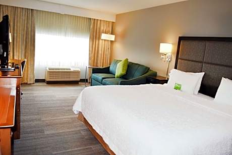 King Room with Sofa Bed and Study - Non-Smoking