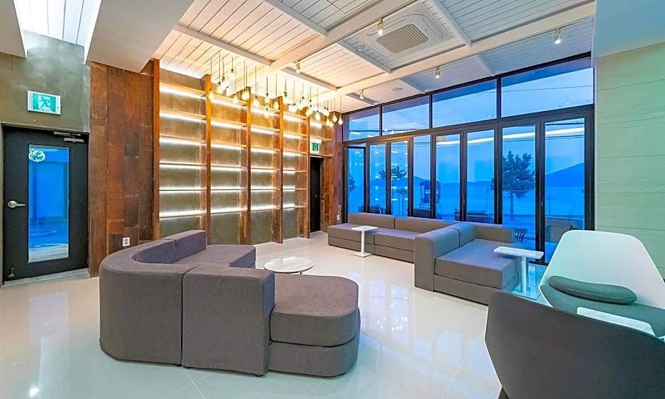 Stubborn Hotel