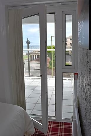 Deluxe Suite with Sea View